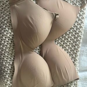 2for1 Wireless 32/34 DD nude Bras